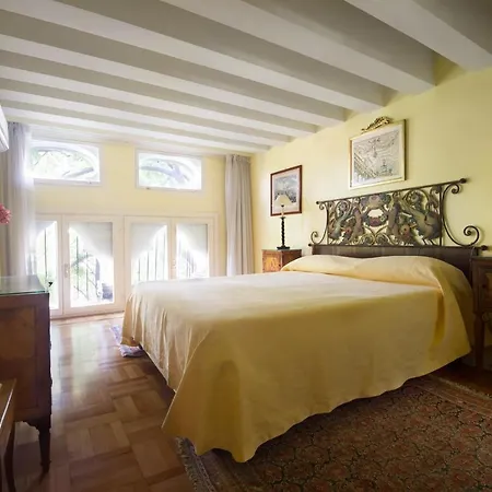 Ca' Cerchieri Mezzanine Apartment Venice